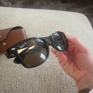 Ray-Ban polarized New Wayfarer like new